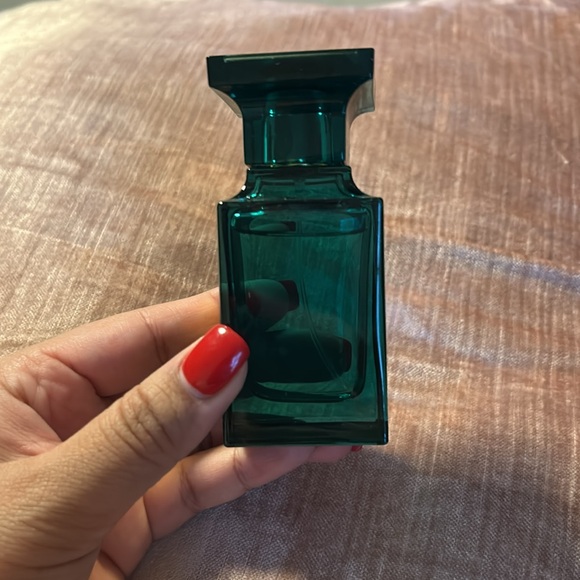 Tom Ford azure lime perfume fragrance - Picture 2 of 3